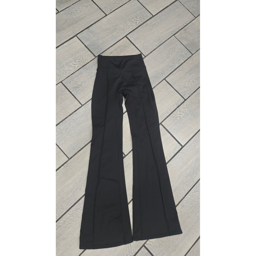 Victorias Secret PINK Black High Waist Flare Yoga Pants Seam Front XS Regular